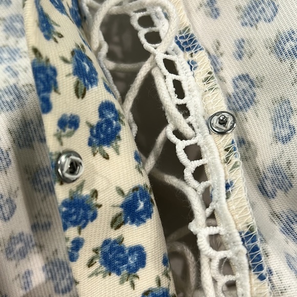 super cute floral tie tank top - Picture 9 of 10